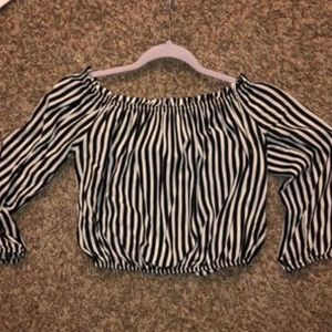 BRANDY MELVILLE CROP TOP